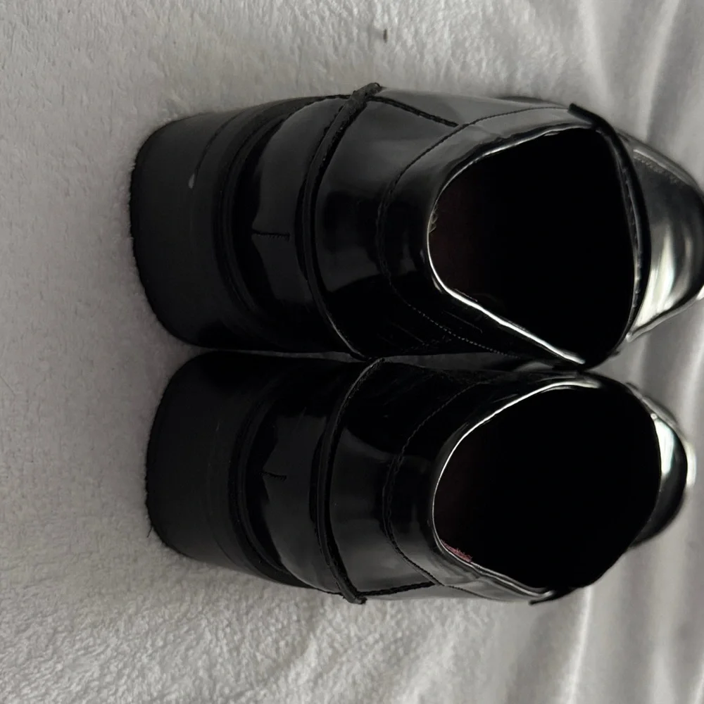 Franco Sarto Classic Shiny Black Loafers
